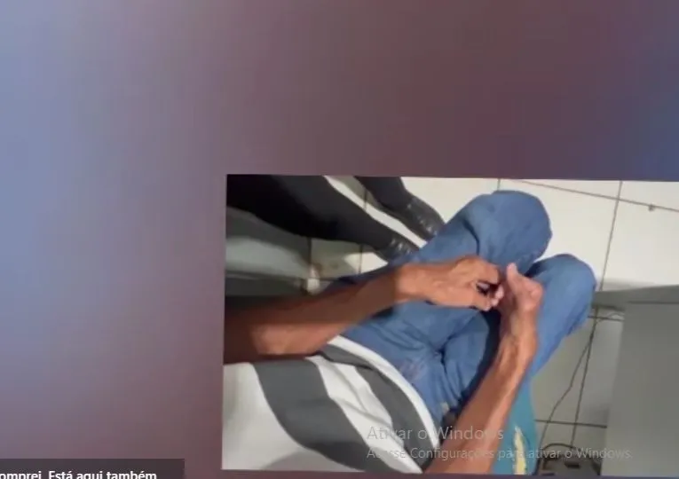  Escândalo: mulher jovem aceita R$ 5 mil de idoso, mas se nega a morar com ele, o caso foi parar na delegacia após um quebra-quebra (Janeto)