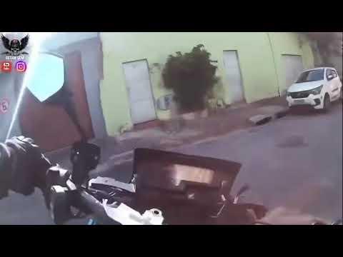 Caieiras: Perseguição insana pelas ruas, policial numa moto prende jovem que tenta fugir sem capacete